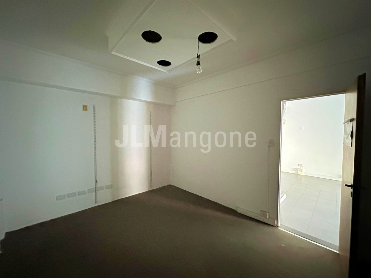 Oficinas + Local comercial (169 m2)