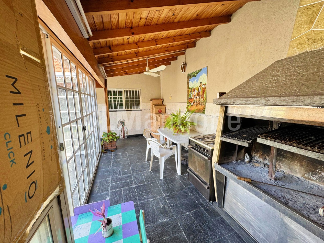 PH 3 ambientes con parque, quincho y balcon