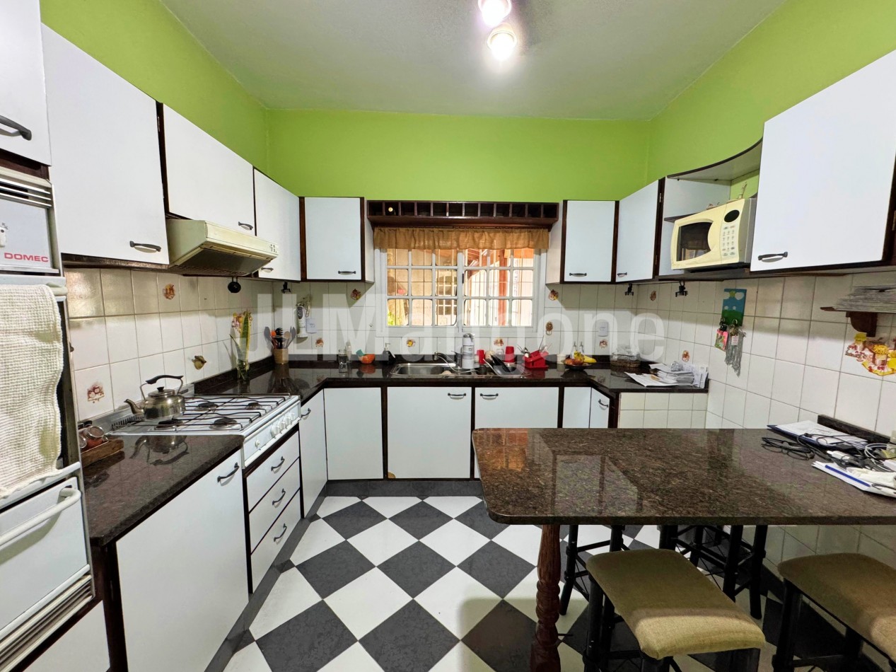 PH 3 ambientes con parque, quincho y balcon