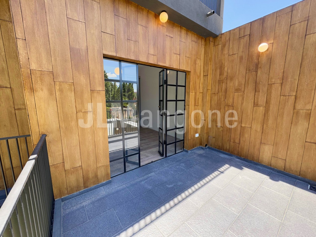 Casas 4 amb con cochera, parque y piscina, a estrenar