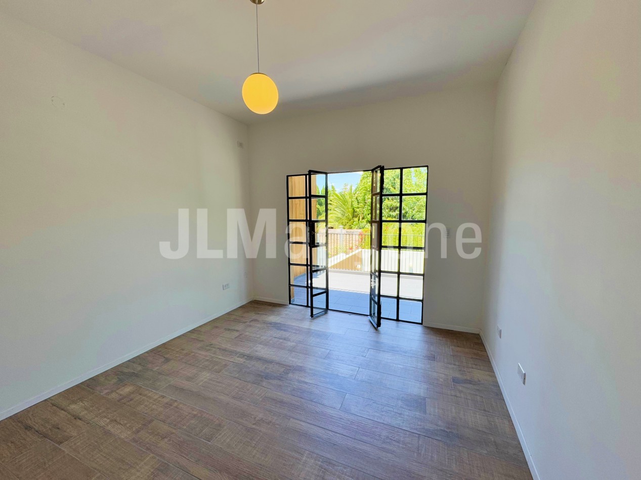 Casas 4 amb con cochera, parque y piscina, a estrenar