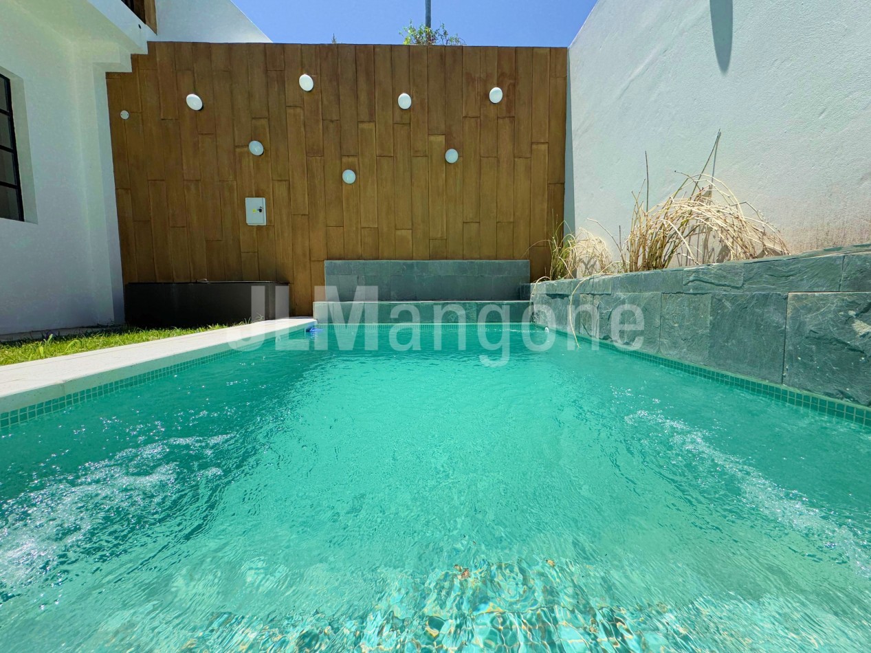 Casas 4 amb con cochera, parque y piscina, a estrenar