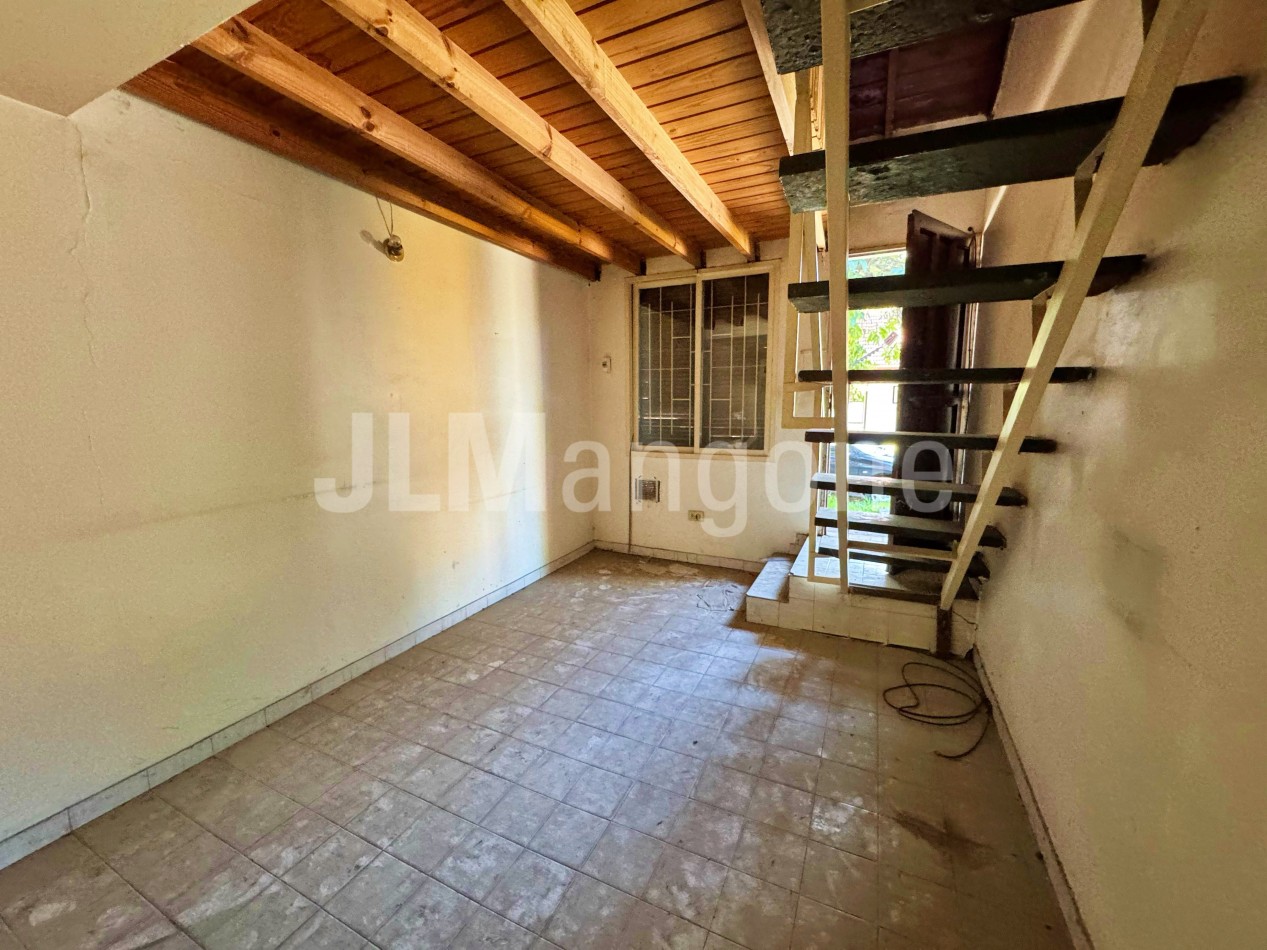 Duplex 2 amb con patio