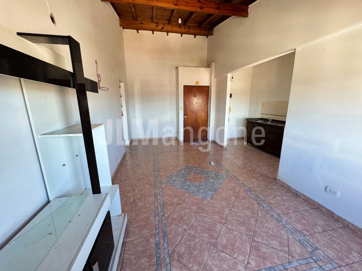 Departamento 2 ambientes con balcon