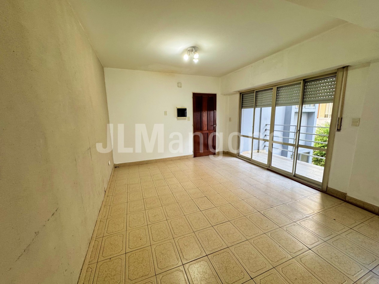 Departamento 4 ambientes con doble balcon
