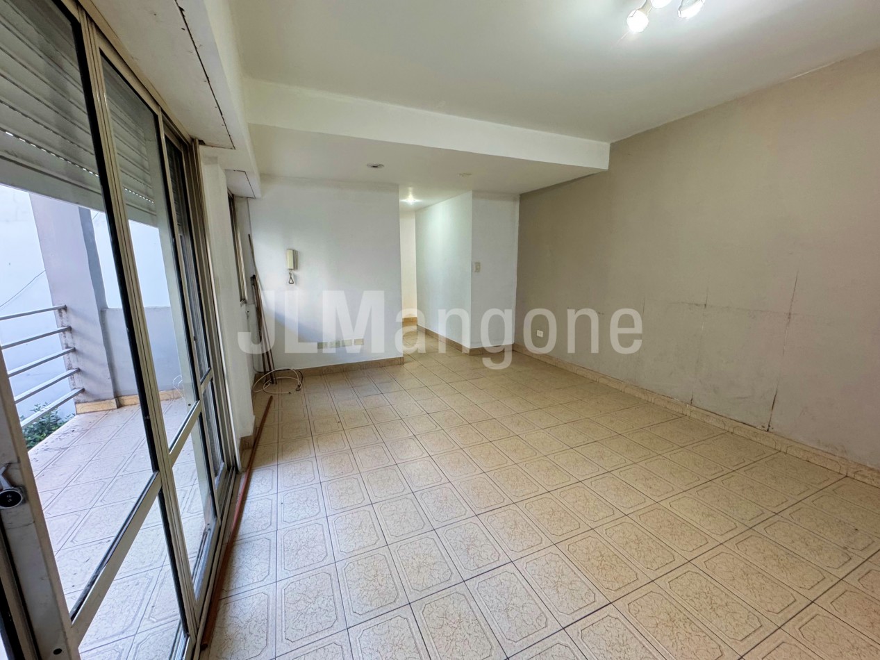 Departamento 4 ambientes con doble balcon