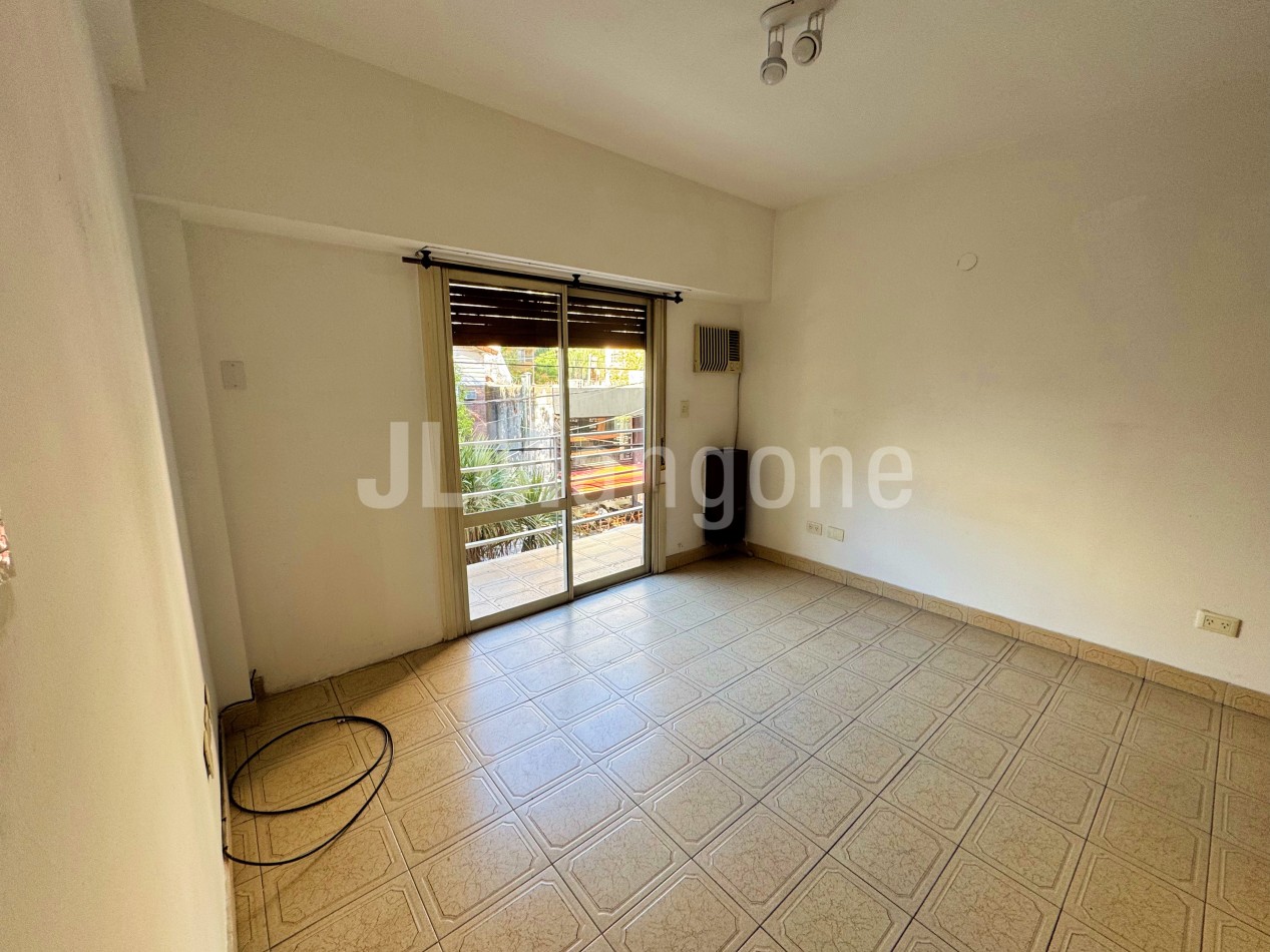 Departamento 4 ambientes con doble balcon