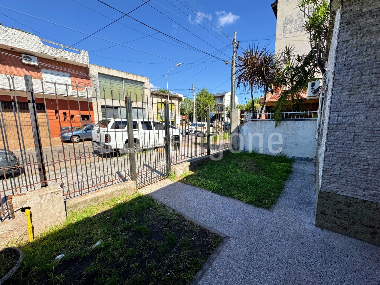 PH 3 ambientes con jardin y terraza