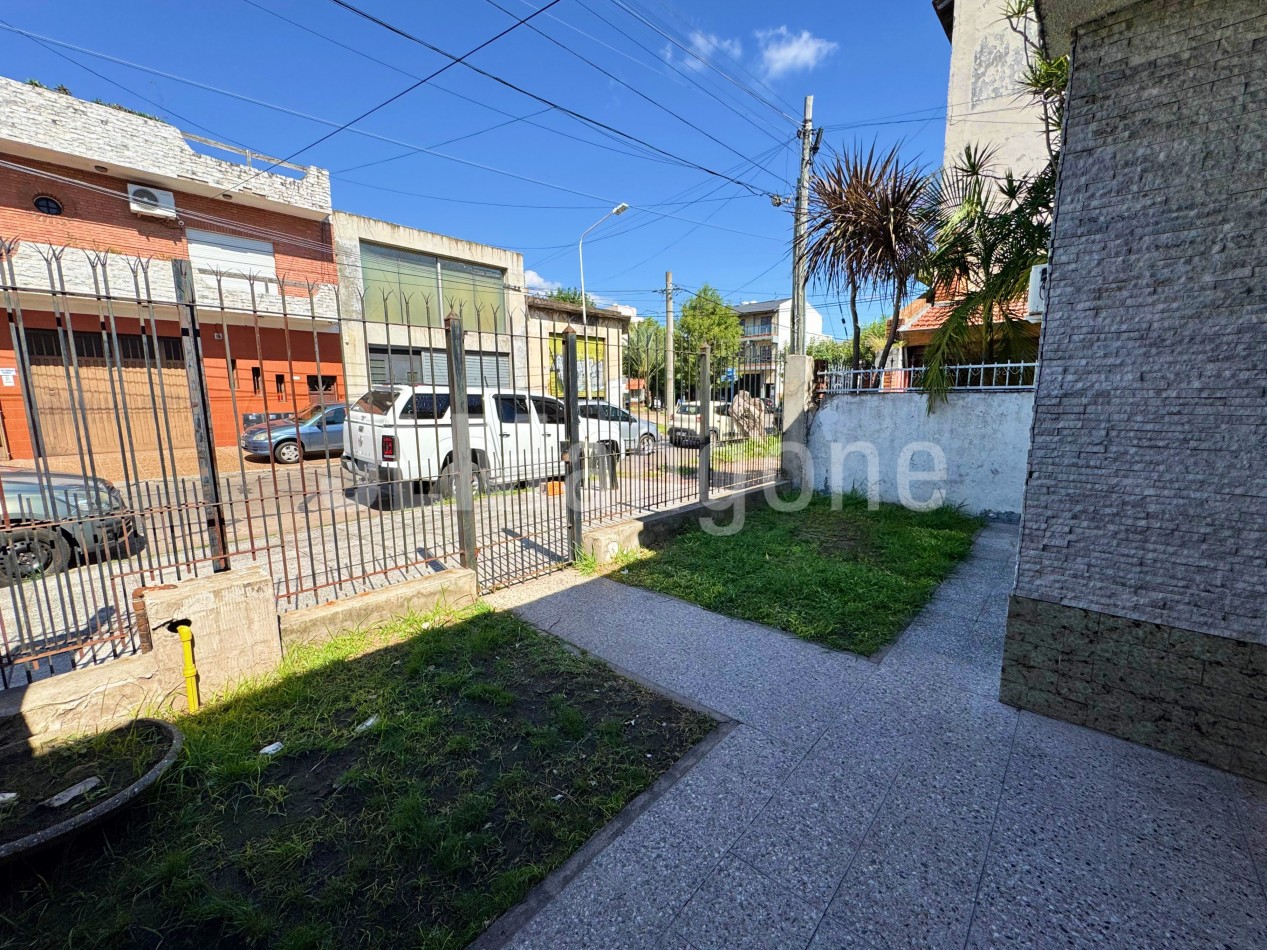 PH 3 ambientes con jardin y terraza