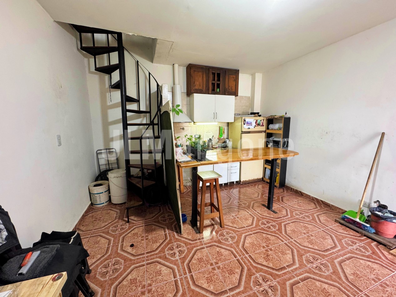 Departamento 2 1/2 amb con balcon
