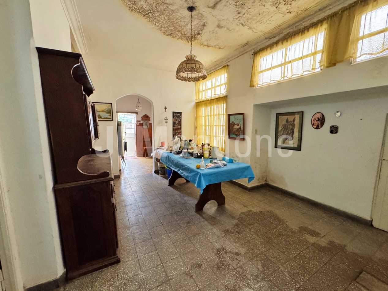 Casa 3 ambientes a refaccionar
