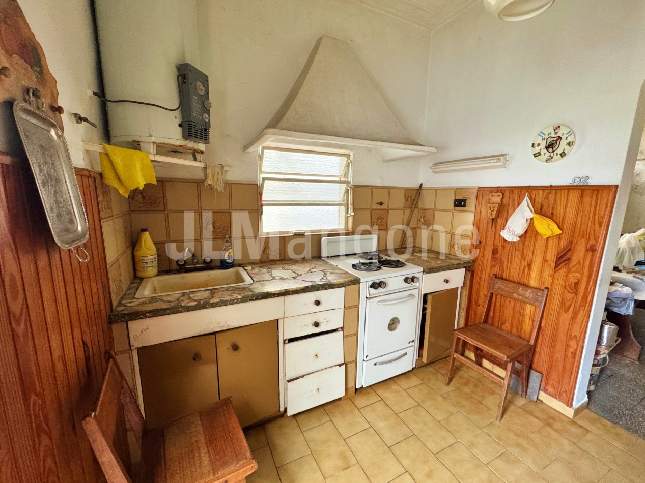 Casa 3 ambientes a refaccionar