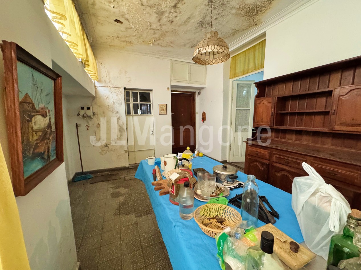 Casa 3 ambientes a refaccionar