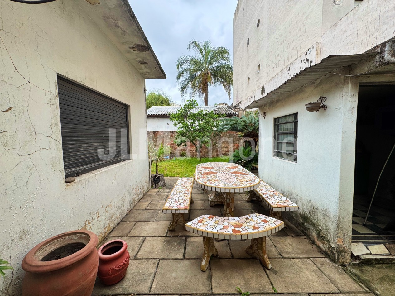 Casa 3 ambientes a refaccionar