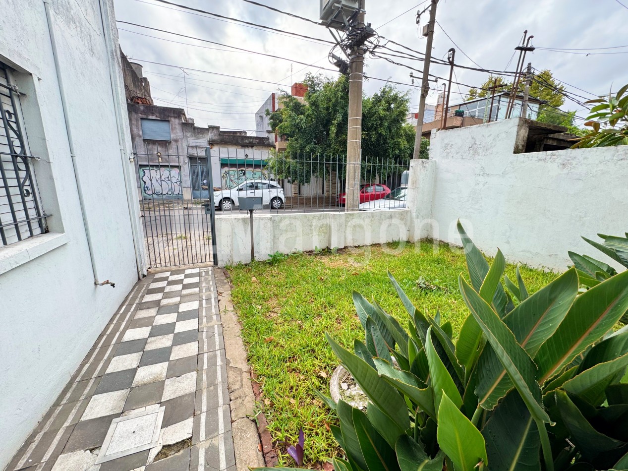 Casa 3 ambientes a refaccionar