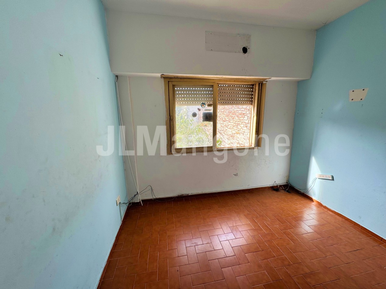 Duplex 4 amb con cochera y patio