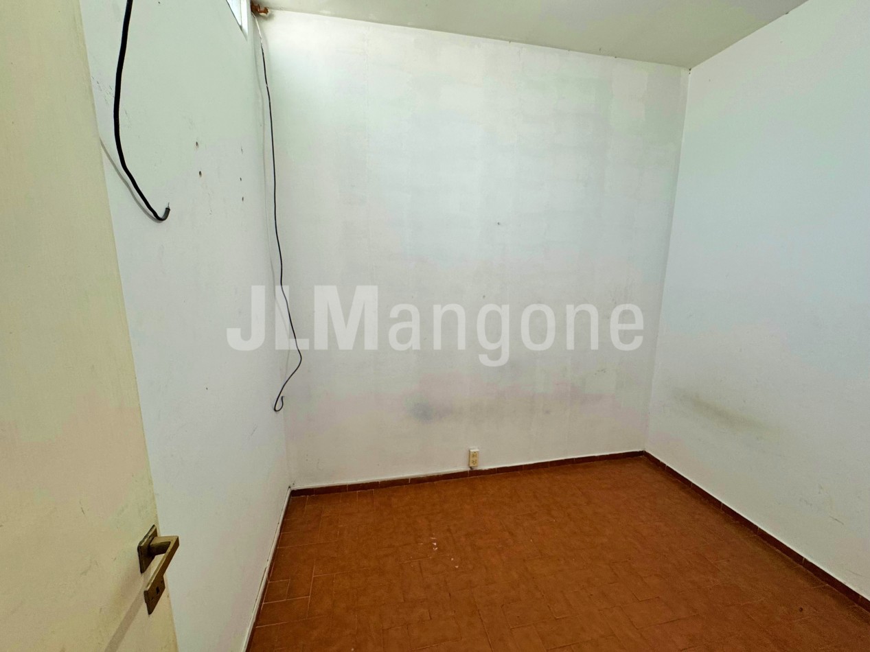 Duplex 4 amb con cochera y patio