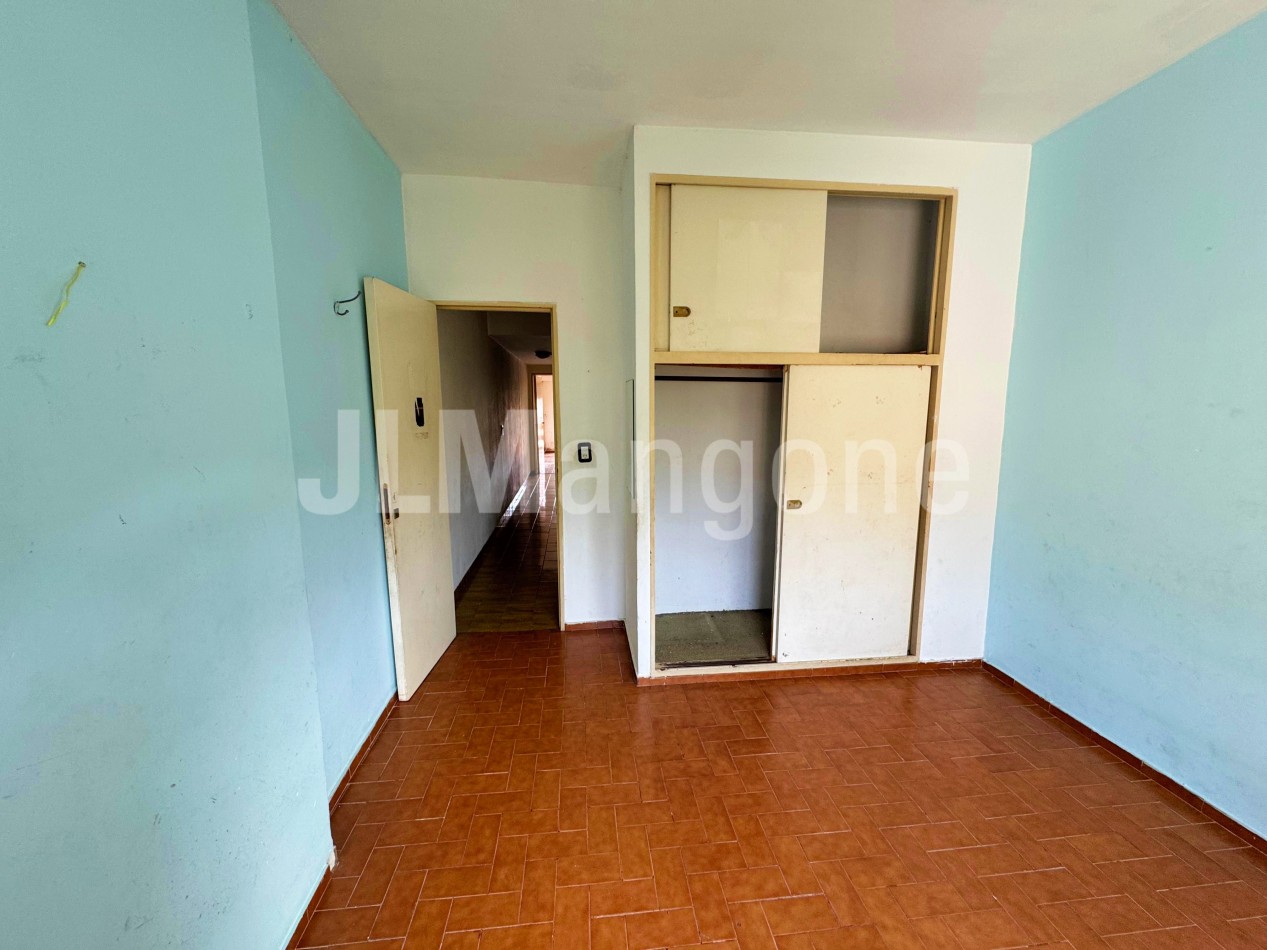 Duplex 4 amb con cochera y patio
