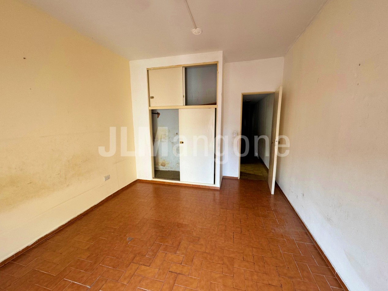 Duplex 4 amb con cochera y patio