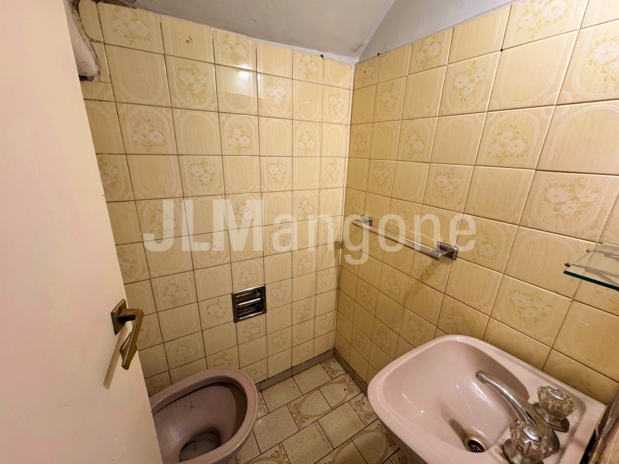 Duplex 4 amb con cochera y patio