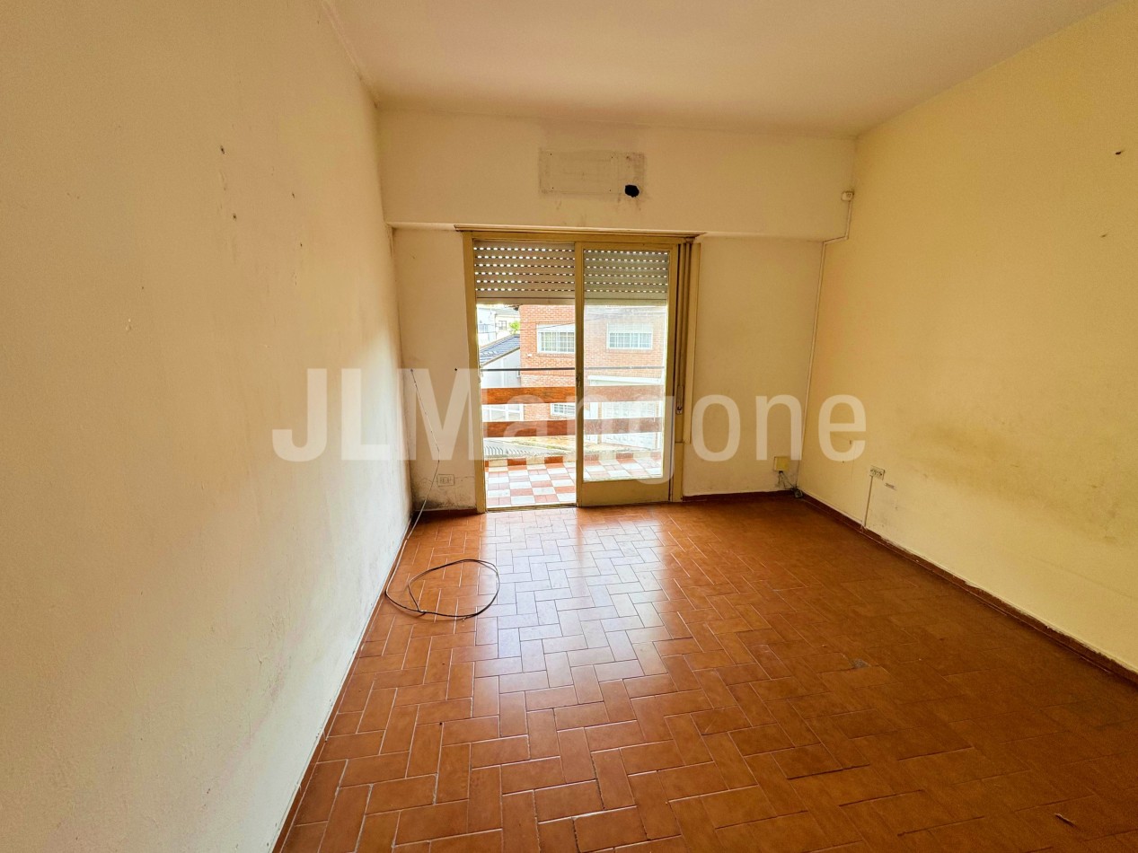 Duplex 4 amb con cochera y patio