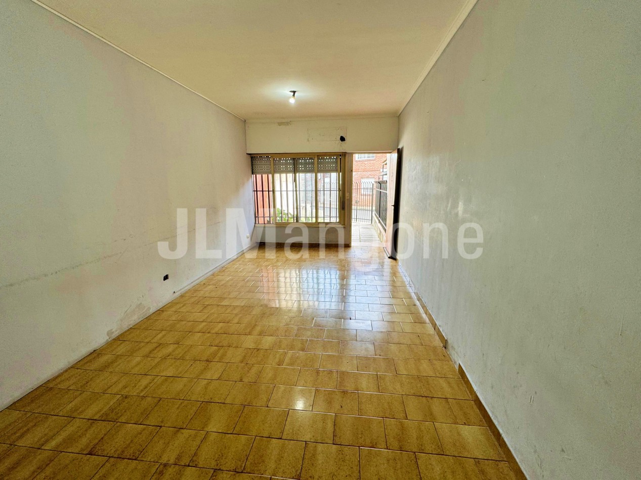 Duplex 4 amb con cochera y patio