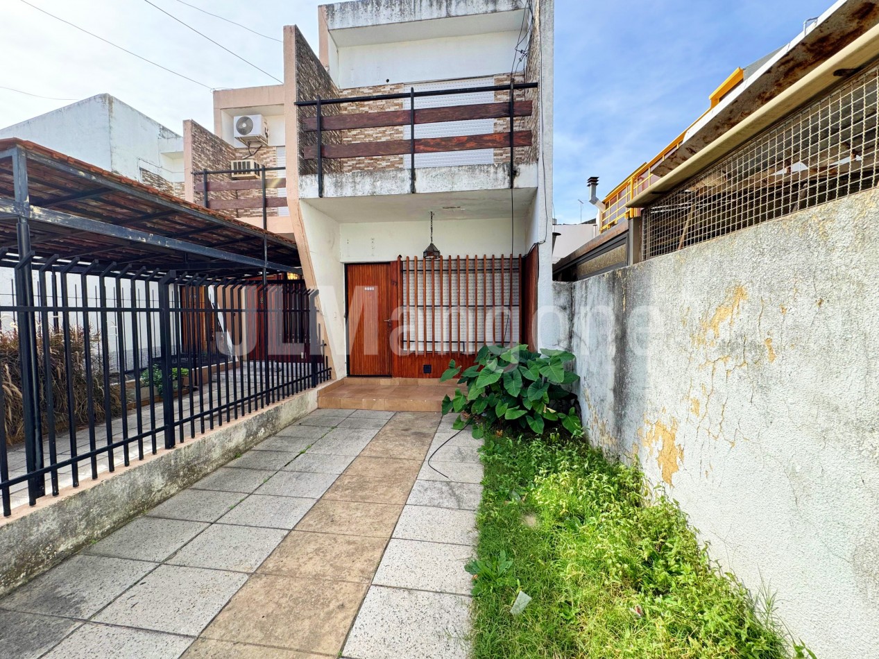 Duplex 4 amb con cochera y patio