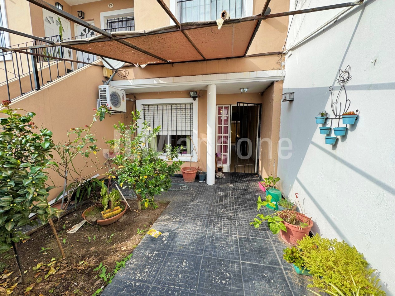 Ph 2 ambientes con cochera y patio