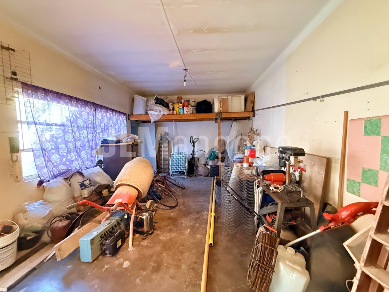 Casa 4 amb con cocheras, parque y quincho