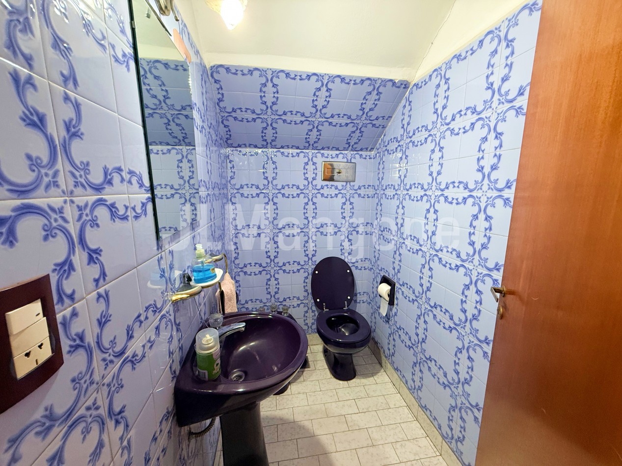 Casa 4 amb con cocheras, parque y quincho