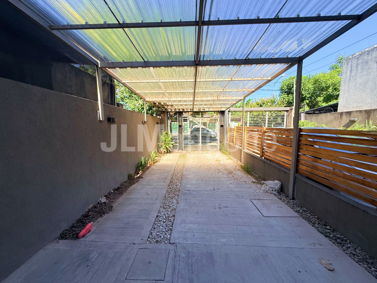 Duplex 3 ambientes con cocheras (2), parque y quincho