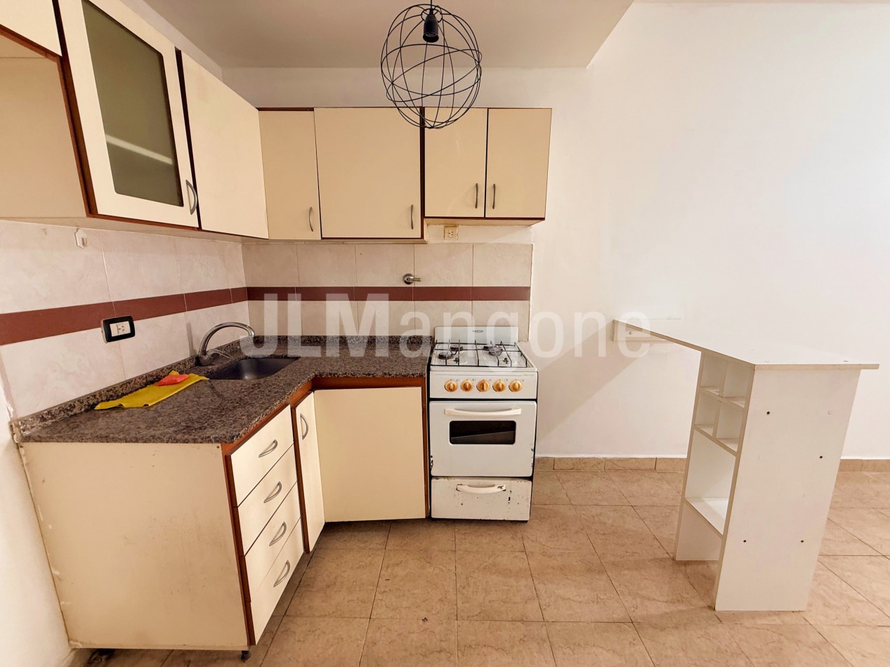 Departamento 2 ambientes con balcon