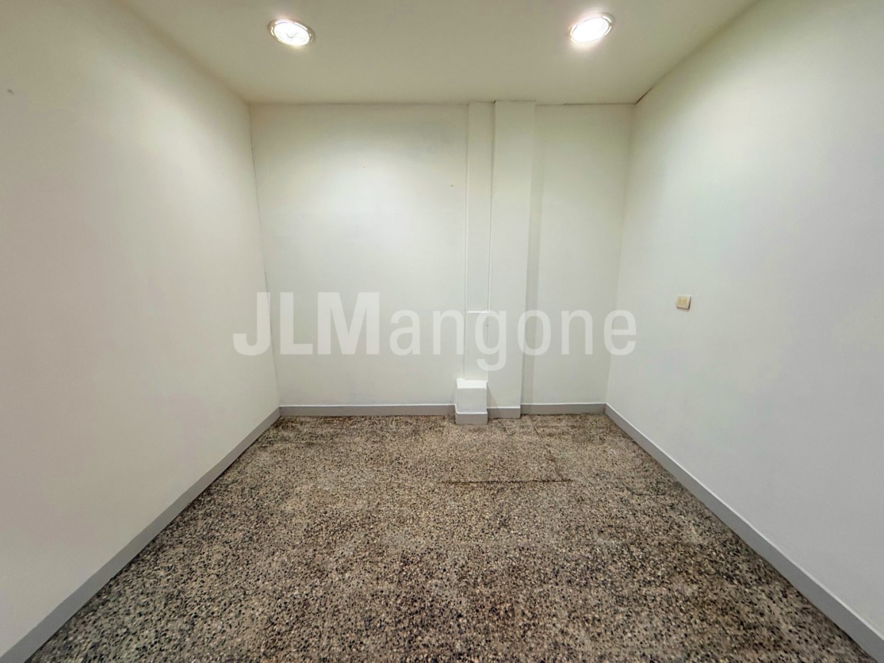 Local 50 m2 