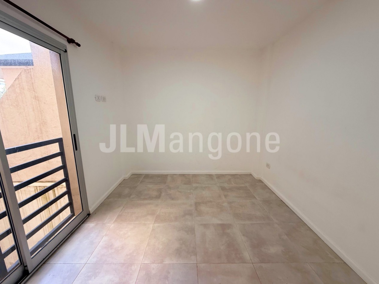 Departamento 2 ambientes con balcon