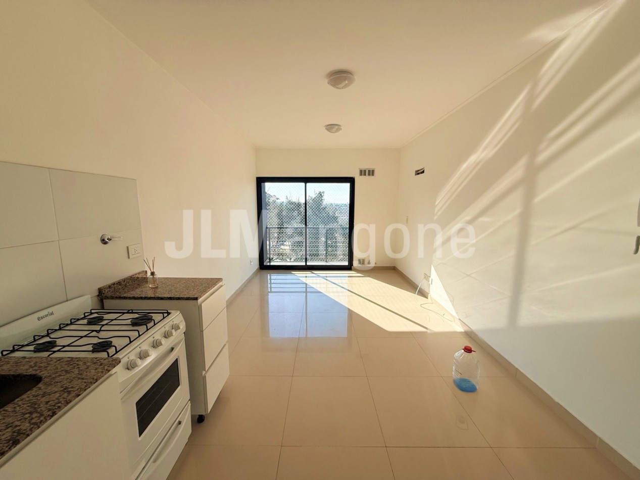 Departamento 2 ambientes con balcon, apto profesional