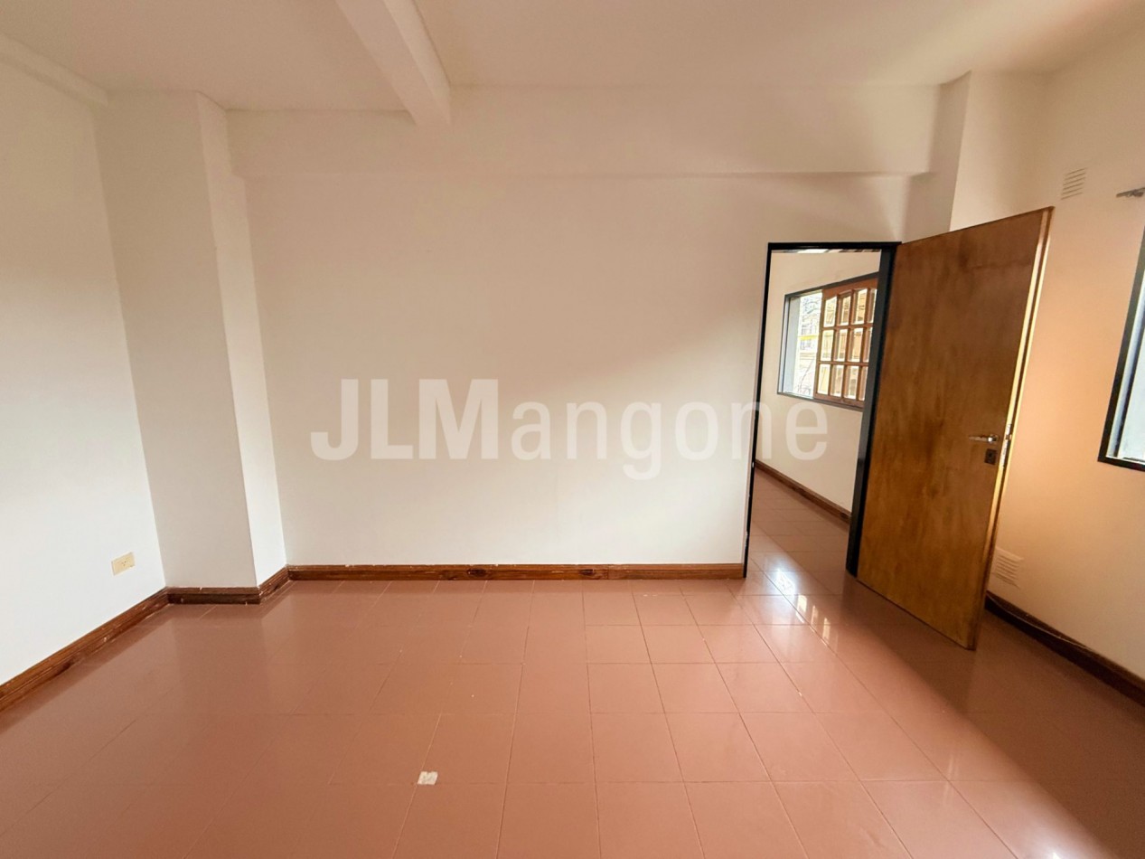 Oficina 30 m2 en San Justo