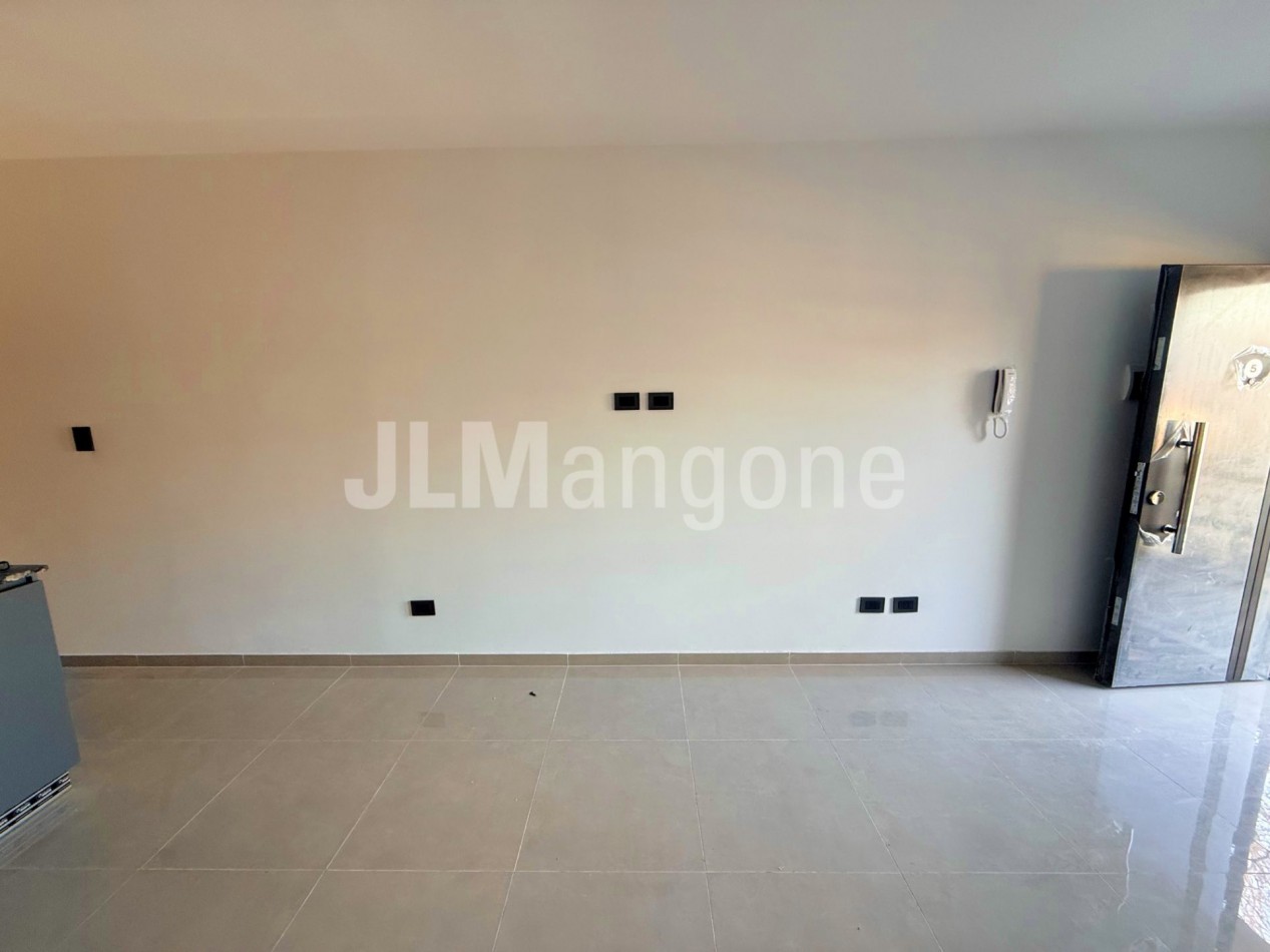 Deptos 2 1/2 ambientes con balcon, a estrenar