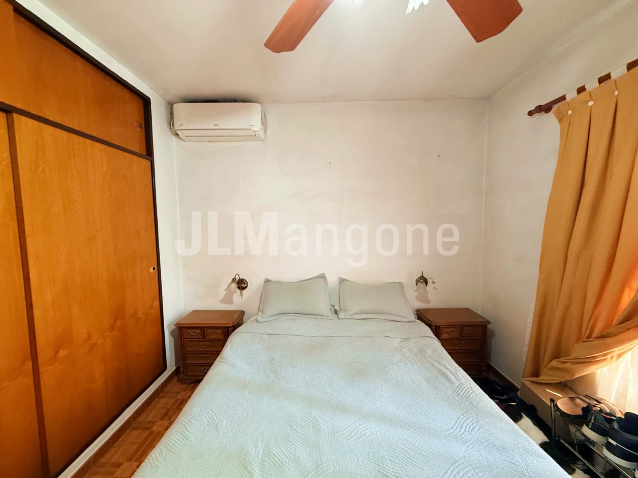 Casa amb 5 con cocheras, parque, piscina, quincho y depto 2 amb