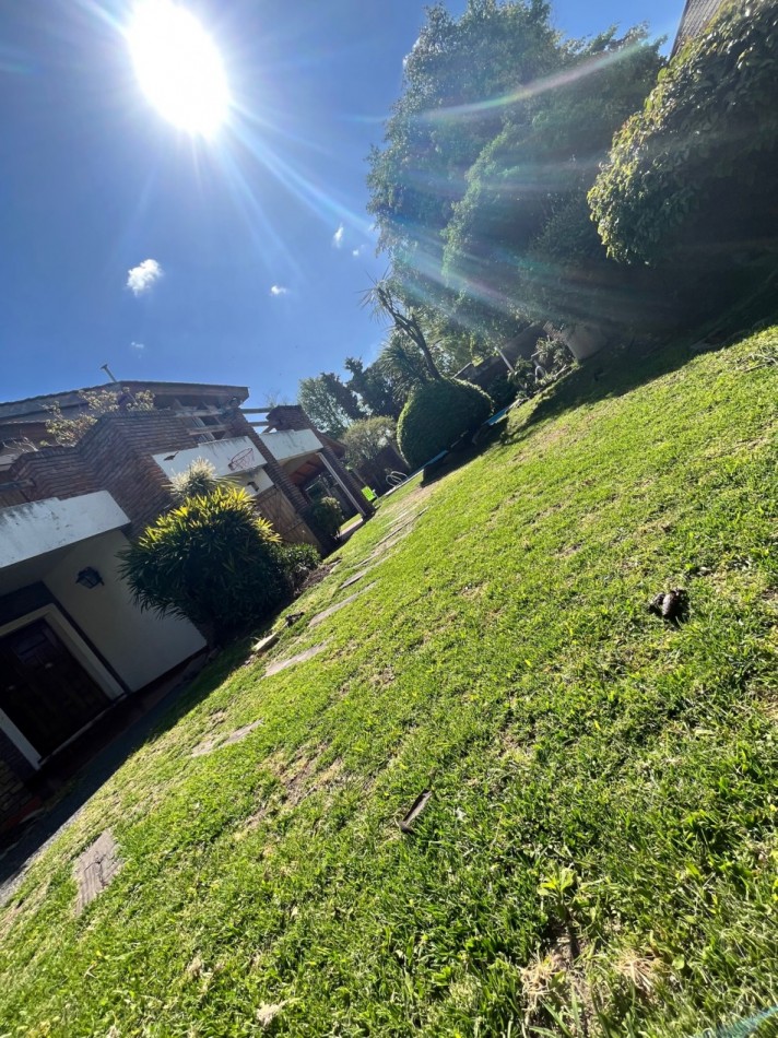 Chalet 4 ambientes con piscina y garage (Doble Lote 500 m2) Financiacion