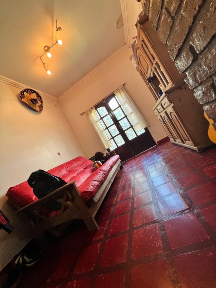 Chalet 4 ambientes con piscina y garage (Doble Lote 500 m2) Financiacion