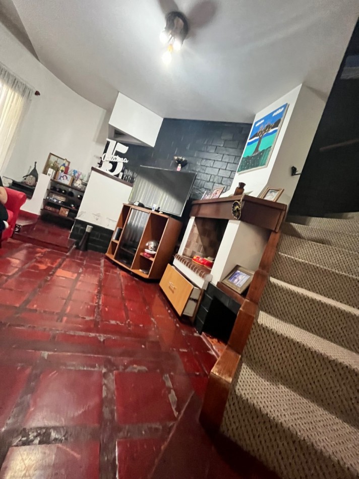 Chalet 4 ambientes con piscina y garage (Doble Lote 500 m2) Financiacion