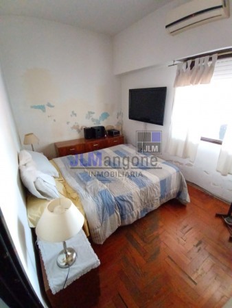 Galpon 500 m2 + 2 Deptos 4 ambientes