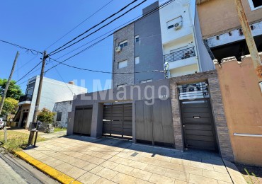 Departamento 2 amb con cochera y balcon
